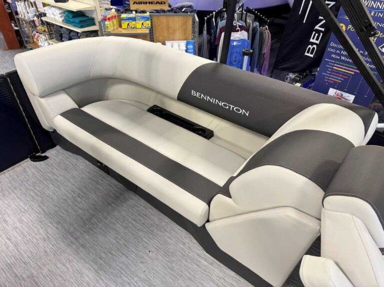 2026 Bennington 22SSR - SPS - SPECIAL PACKAGE US-ETWS9036J526 [photo 13]